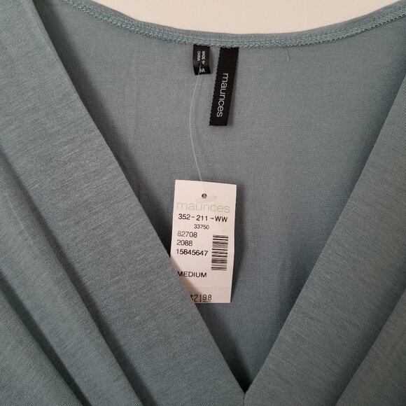 Maurices Beautiful V-Neck Blouse with Floral Detail Ruched Sleeves Medium NWT - Picture 3 of 8